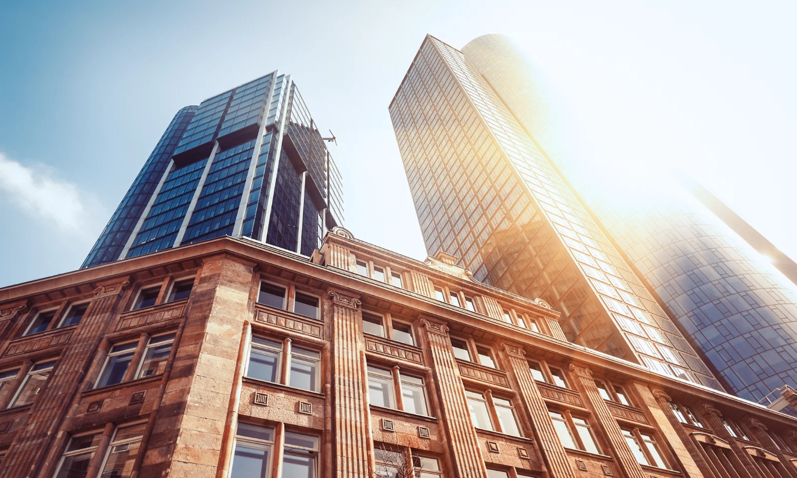 Moderne Architektur und Finanzinstitute - Korrespondenzbank-Monitoring mit Smaragd gft-deutschland_mainframe-moderisation_key-visual_offering.jpg